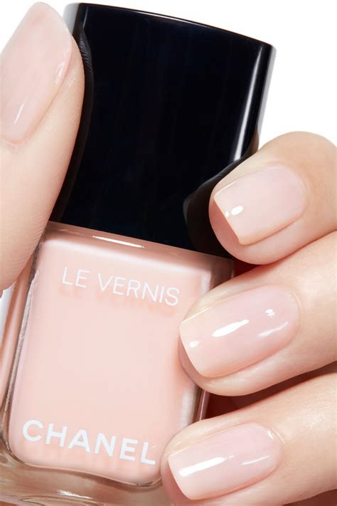 le vernis Chanel nail polish